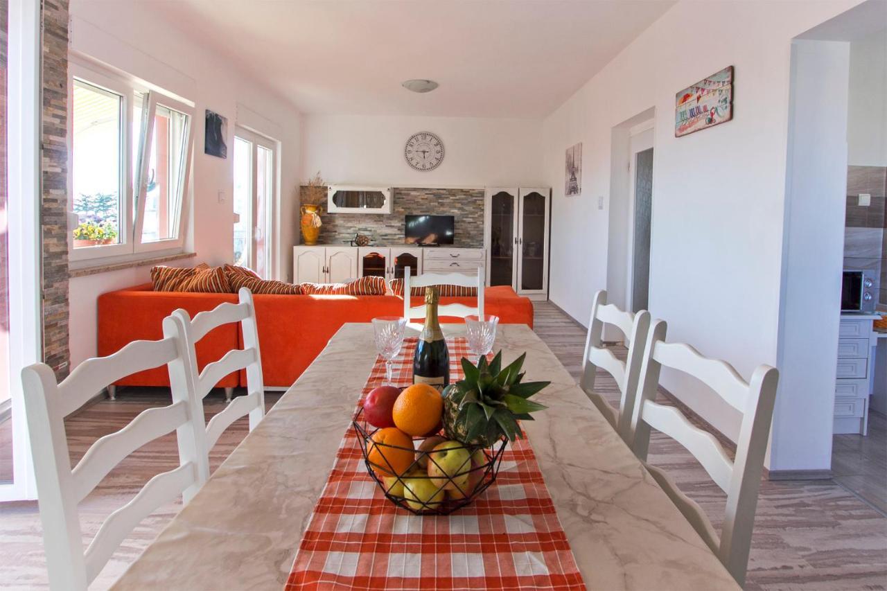 Nella Apartment Zadar Exterior photo