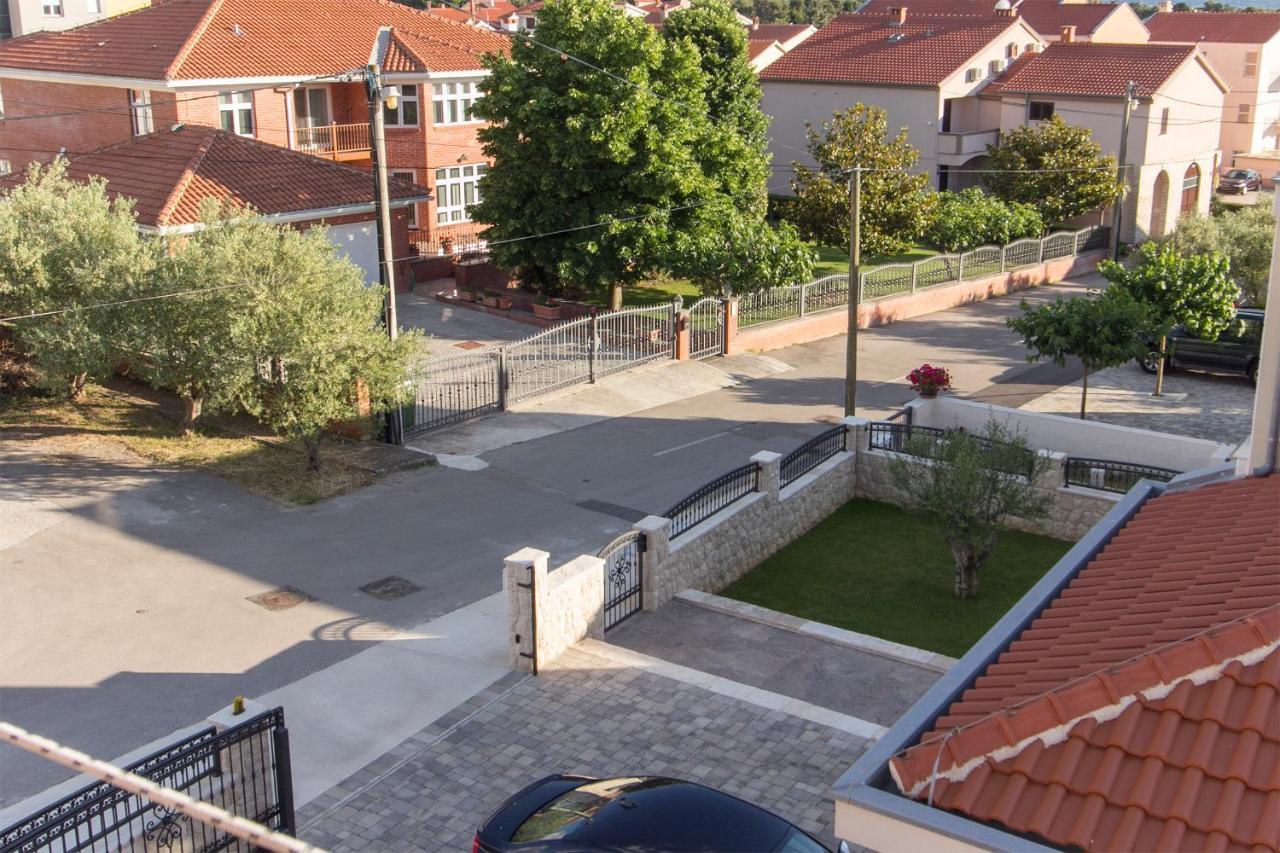 Nella Apartment Zadar Exterior photo