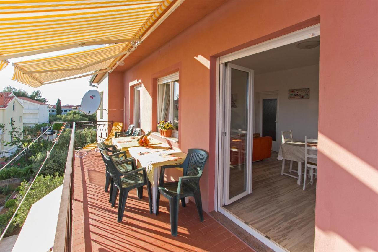 Nella Apartment Zadar Exterior photo