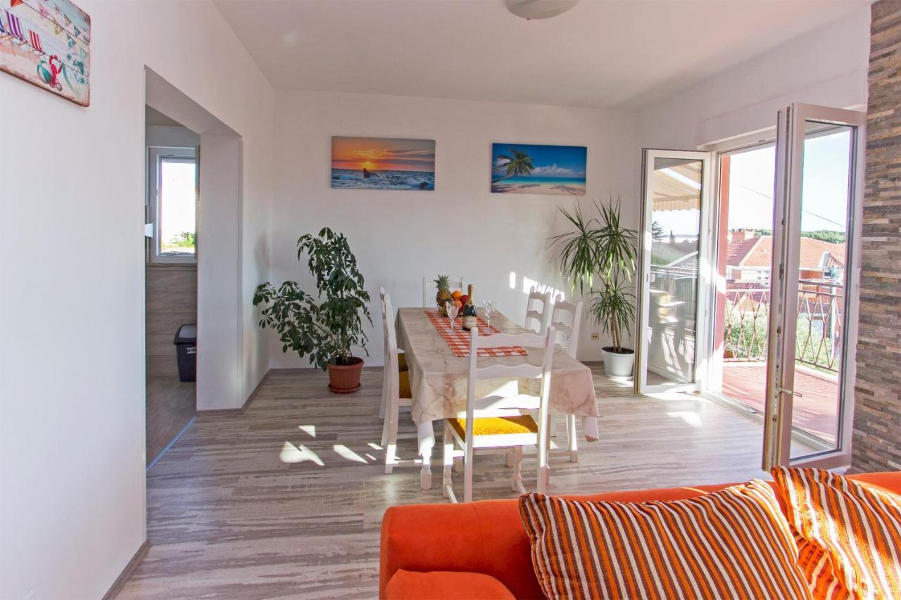 Nella Apartment Zadar Exterior photo