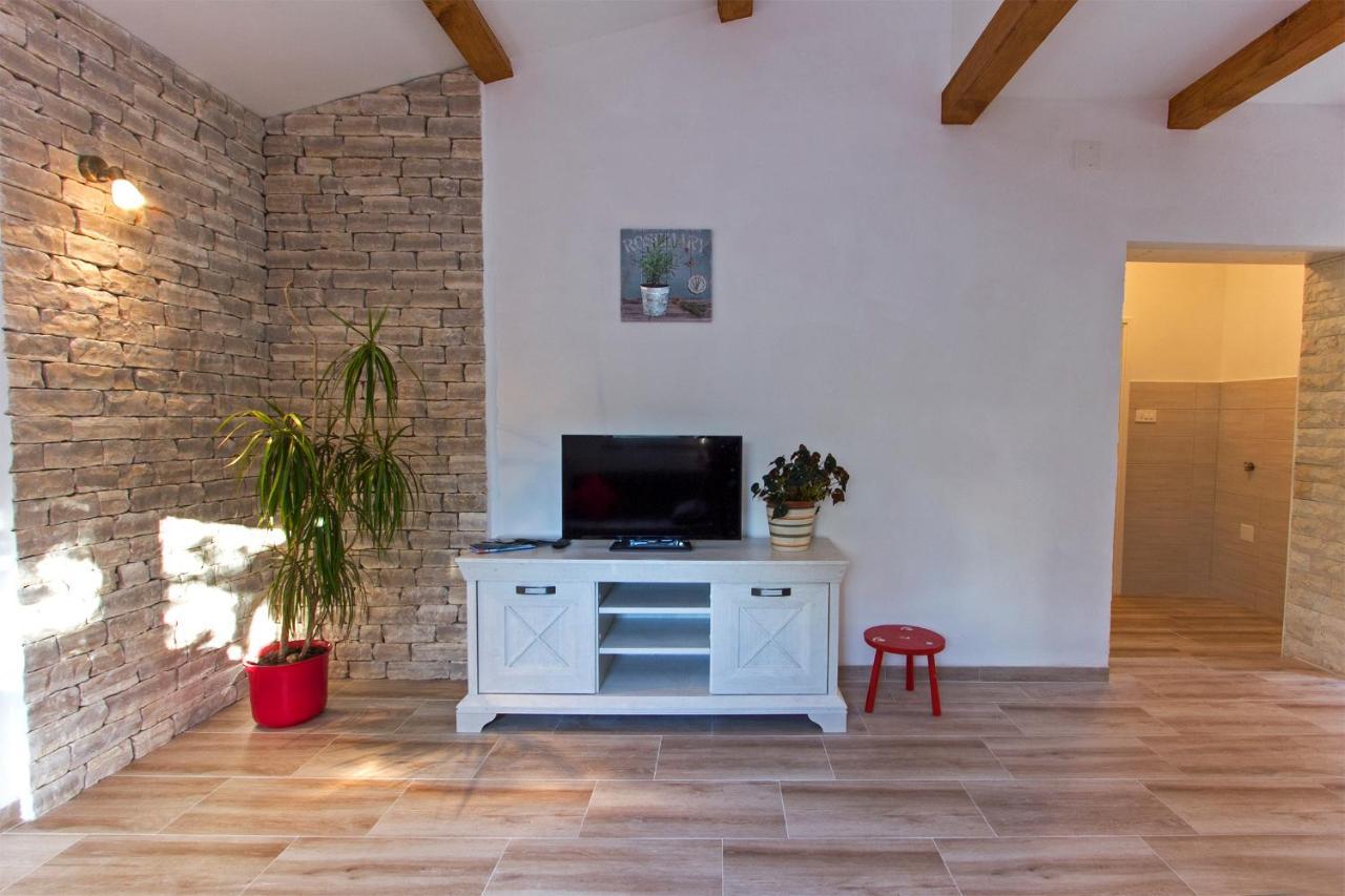 Nella Apartment Zadar Exterior photo