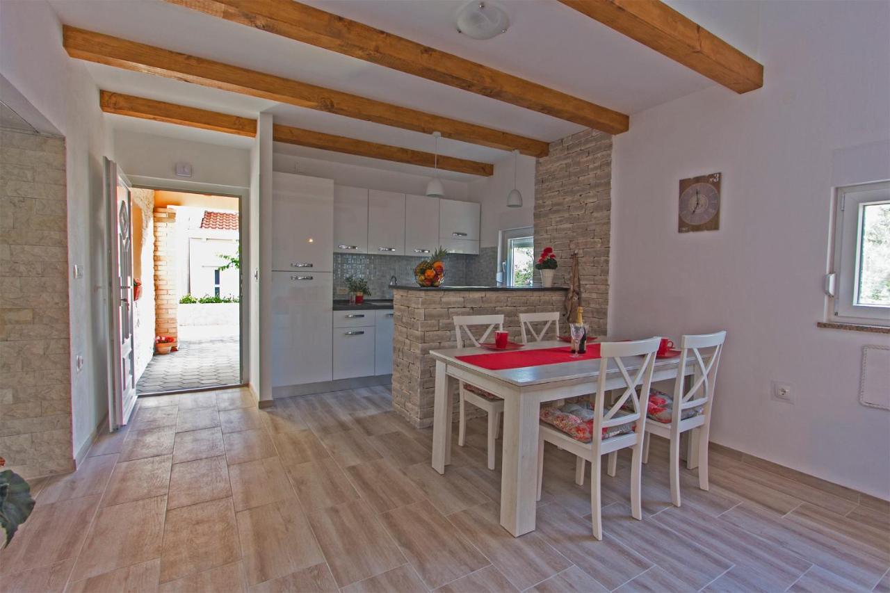 Nella Apartment Zadar Exterior photo